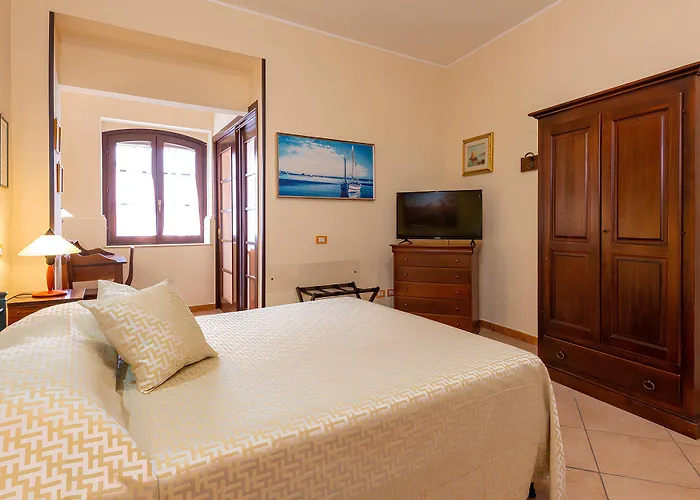 Hibiscus Nocleg ze śniadaniem Agropoli